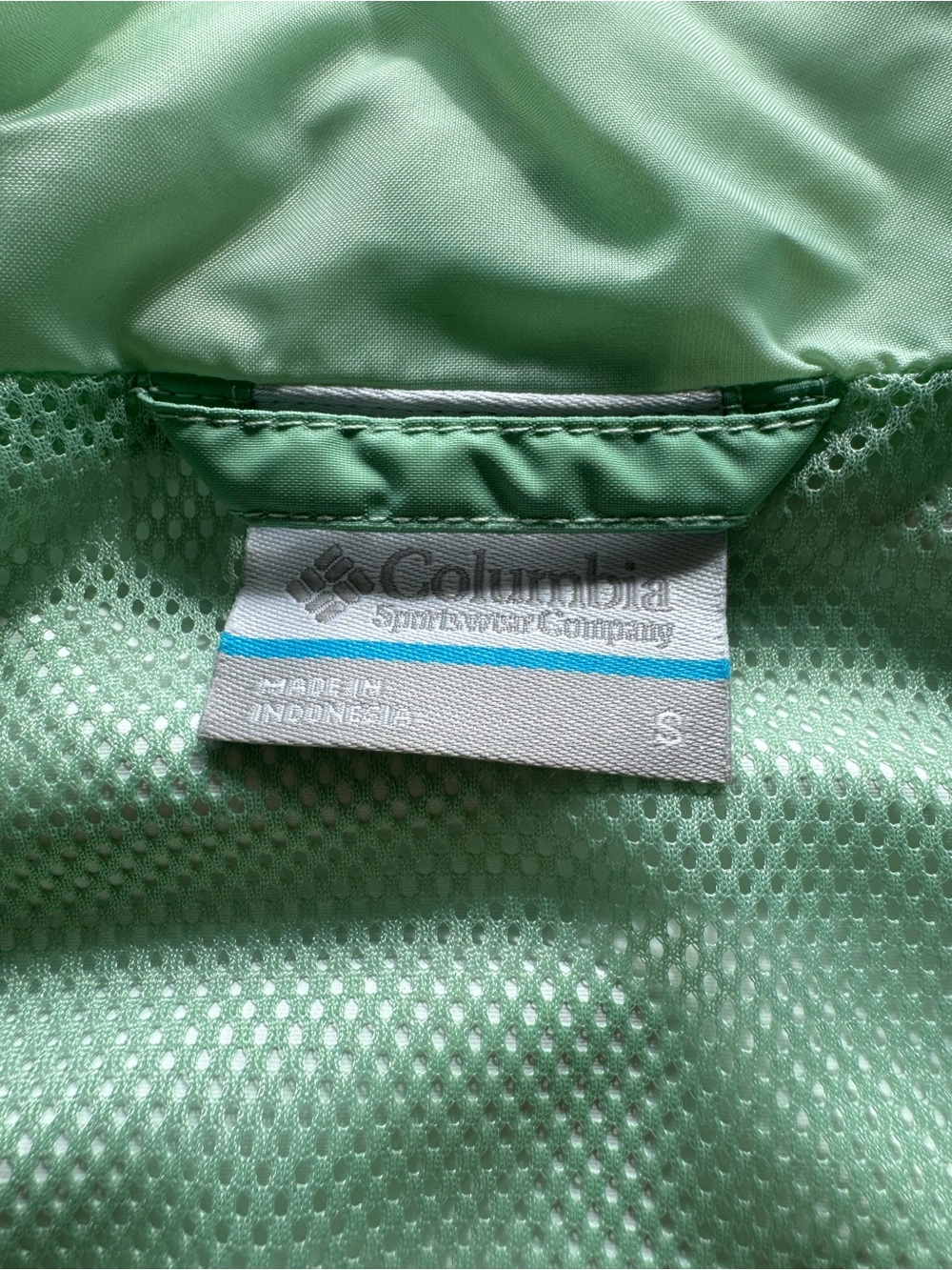 Columbia Women's Light Mint Green Hooded Waterproof Jacket - Picture 6 of 13